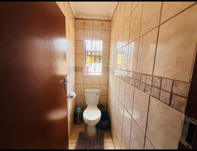 2 BEDROOM HOUSE FOR SALE IN SOSHANGUVE EAST
